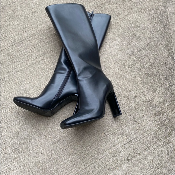 Zara Heeled Knee-High Boots - Picture 2 of 6